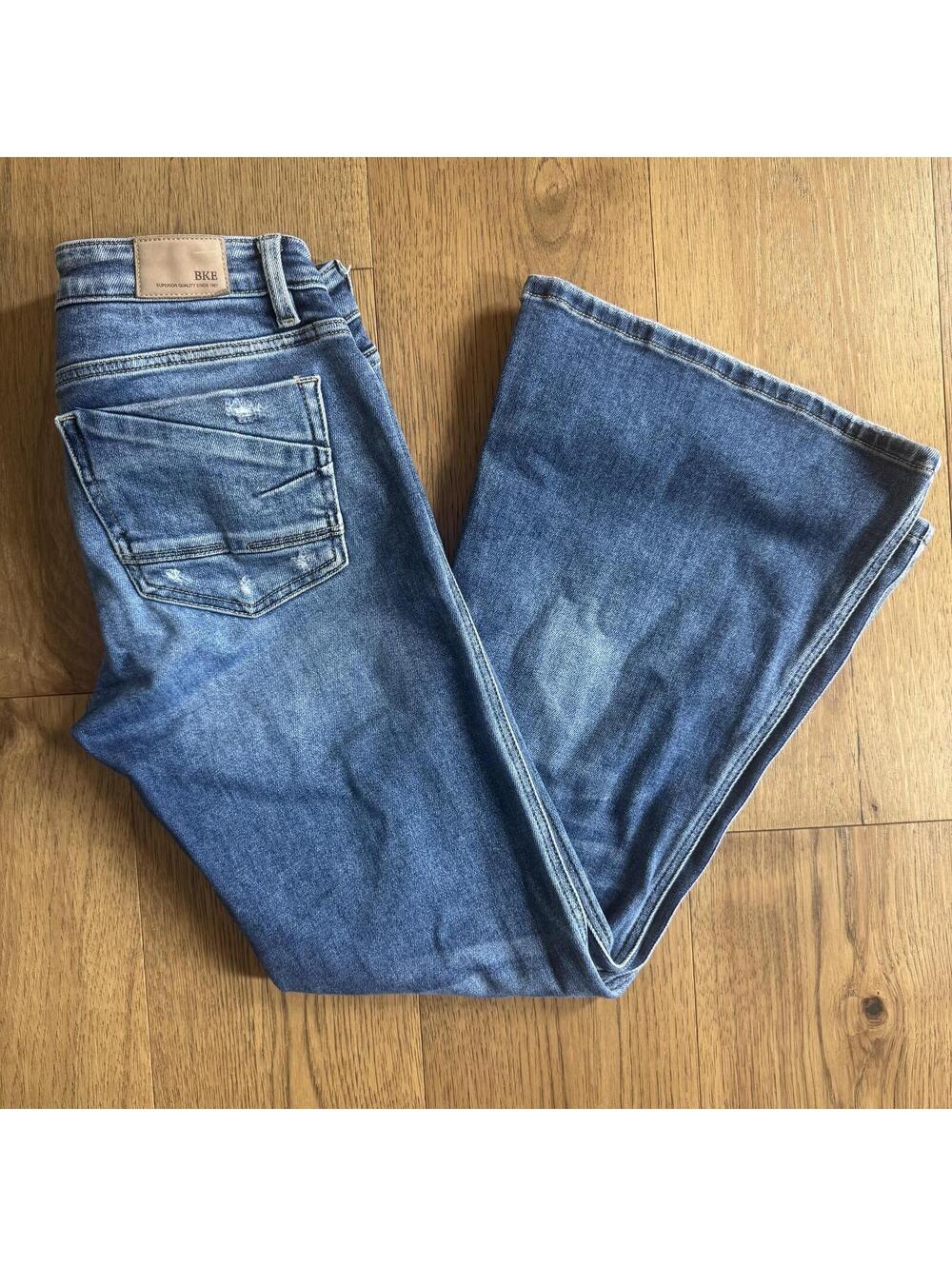 BKE Stella Slim Fit Low Rise Flare Jeans 29x28